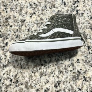 6.5c glitter green vans